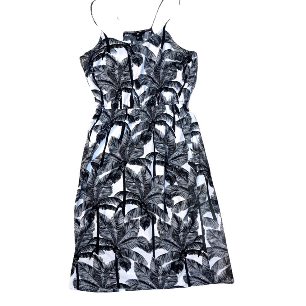 H&M summer dress with POCKETS